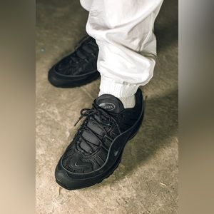 Nike Air Max 98 Triple Black Youth 5 / Women’s 6.5 / Everyday Sneaker